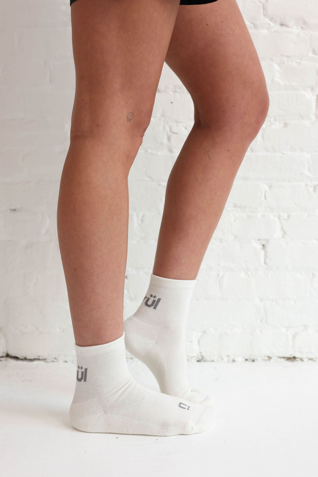 Unisex Merino Quarter Crew Sock